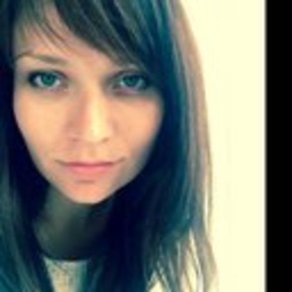 Meet your Posher, Danielle - Picture 1 of 1